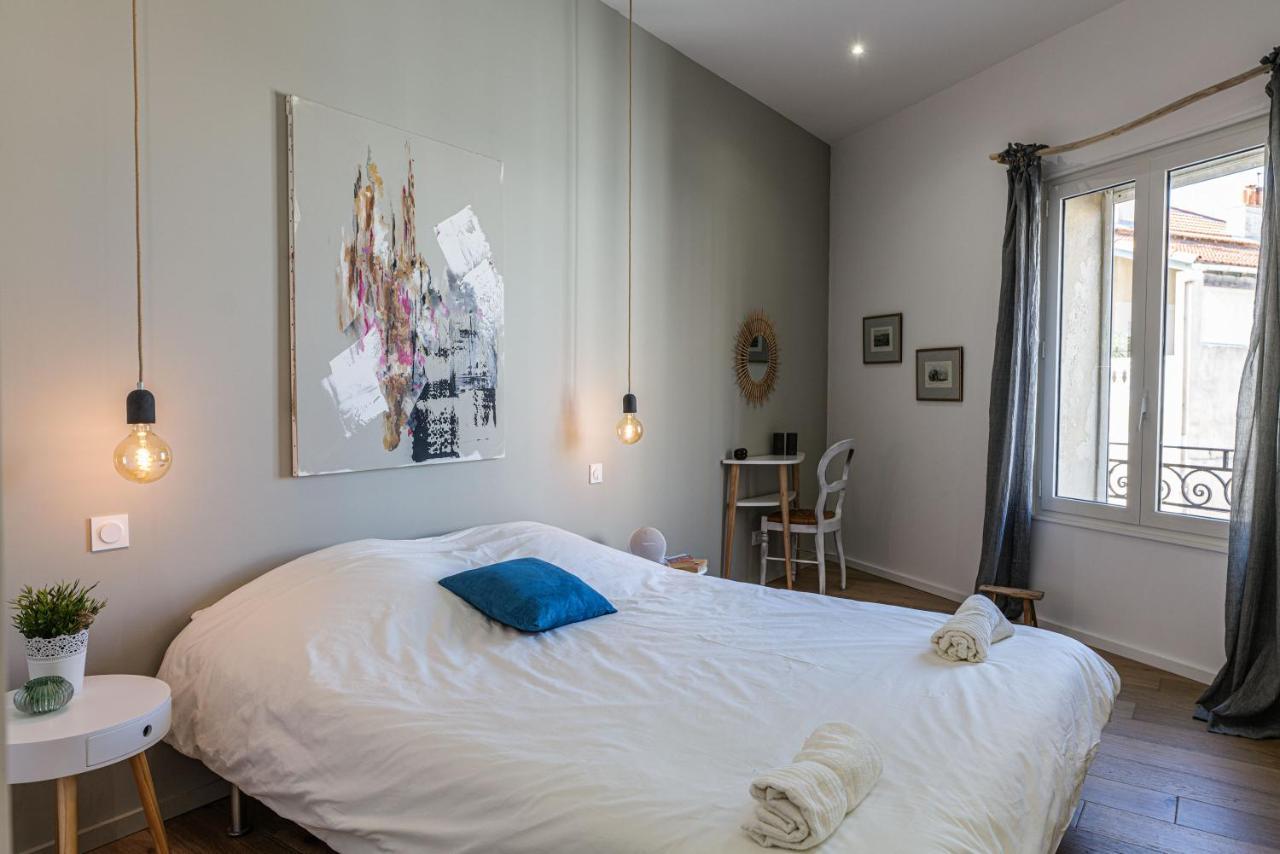 Bord De Mer, Magnifique De 150m2 Avec Jardin * Marseilles