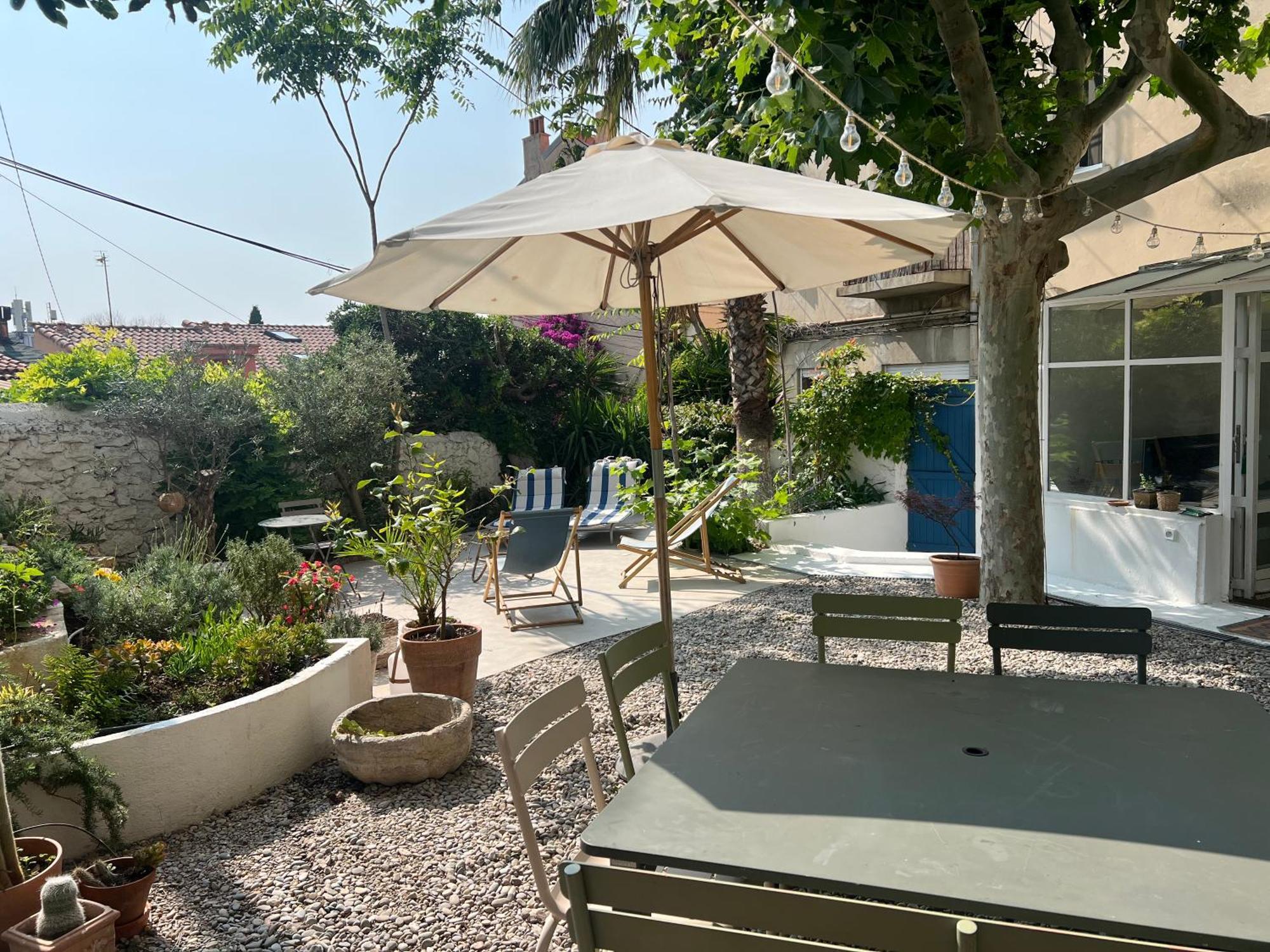 Bord De Mer, Magnifique De 150m2 Avec Jardin Marseilles