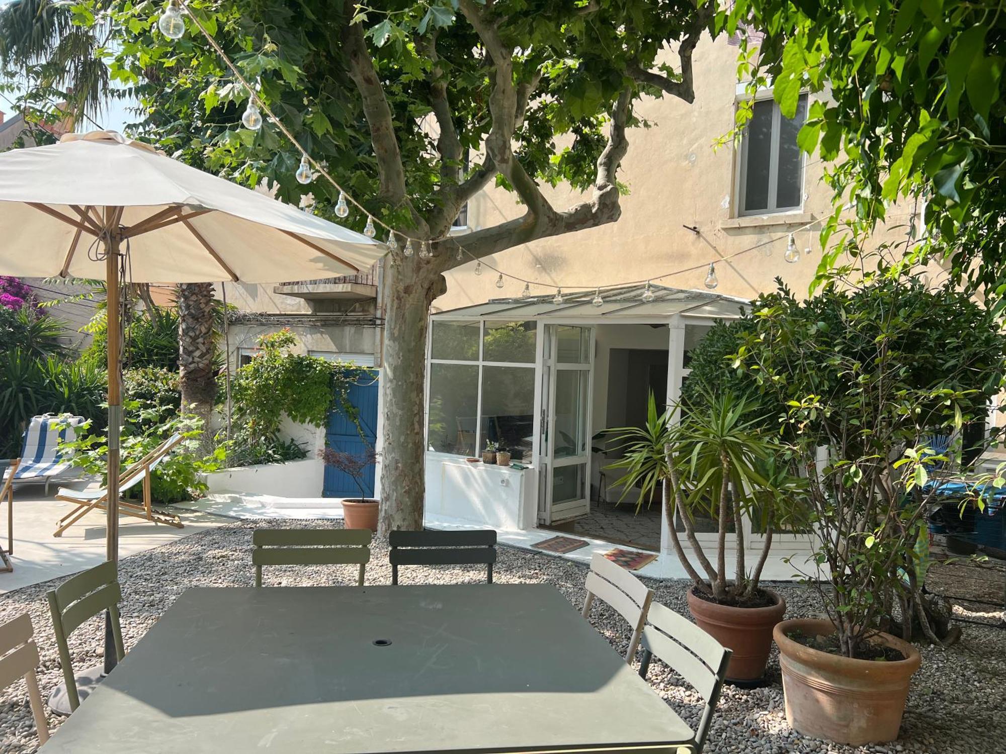 Apartment Bord De Mer, Magnifique De 150m2 Avec Jardin *